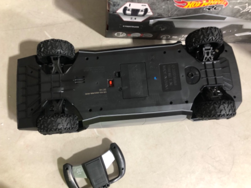 Photo 10 of *PARTS* Hot Wheels RC 1:10 Tesla Cybertruck Radio-Controlled Truck & Electric Cyberquad