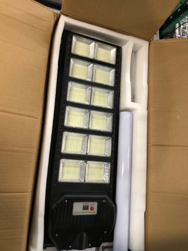 Photo 3 of 600W Solar Street Light Motion Sensor, 30000LM IP65 Waterproof Solar Security Flood Lights 