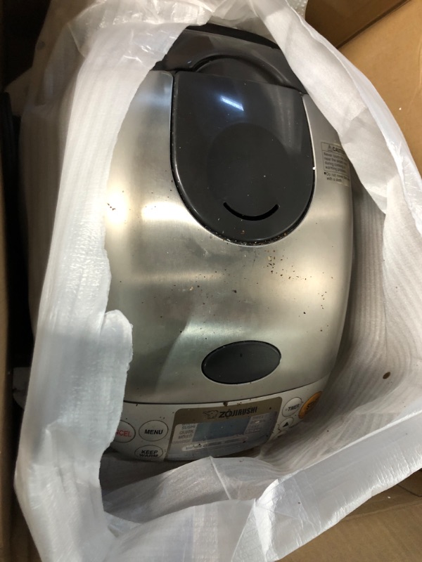 Photo 3 of **PARTS ONLY/NON-REFUNDABLE****
Zojirushi 5-1/2-Cup (Uncooked) Micom Rice Cooker and Warmer,