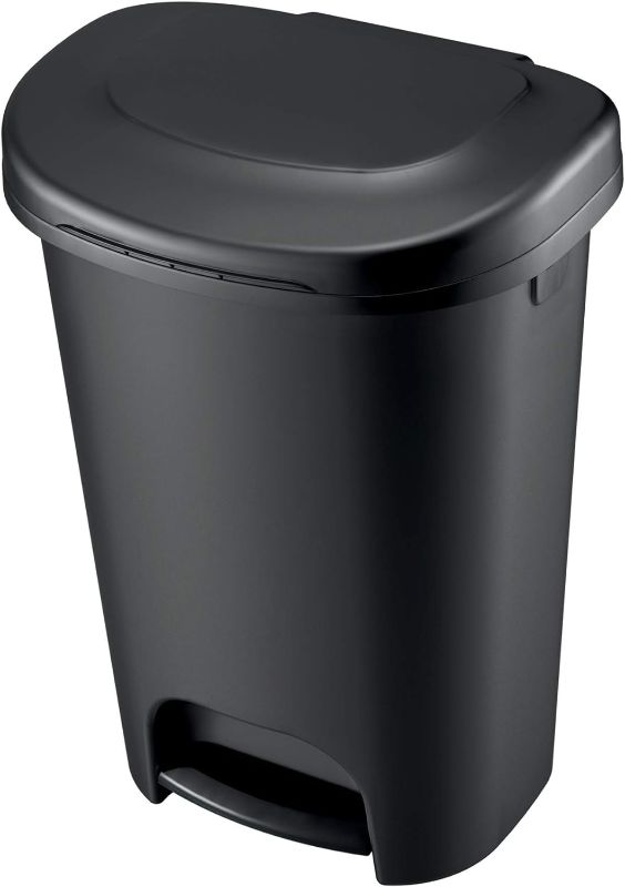 Photo 1 of **LID HINGE BROKEN**NON FUNCTIONAL
Rubbermaid Classic Step-On Trash Can with Lid, 13-Gallon