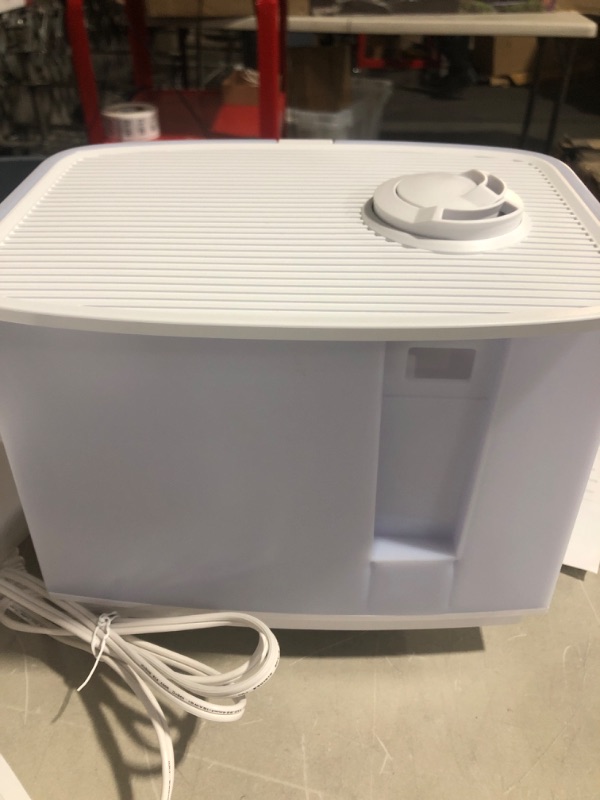 Photo 3 of * item sold for repair * parts *
Homvana Humidifiers for Bedroom Large Room Home, 6.5L Warm and Cool Mist Ultrasonic Humidifier for Baby Kids Plants