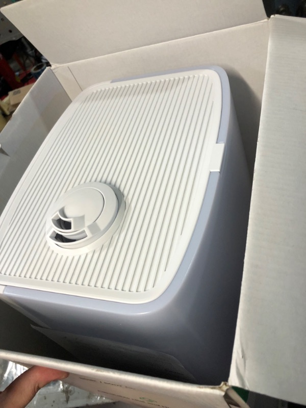 Photo 6 of * item sold for repair * parts *
Homvana Humidifiers for Bedroom Large Room Home, 6.5L Warm and Cool Mist Ultrasonic Humidifier for Baby Kids Plants
