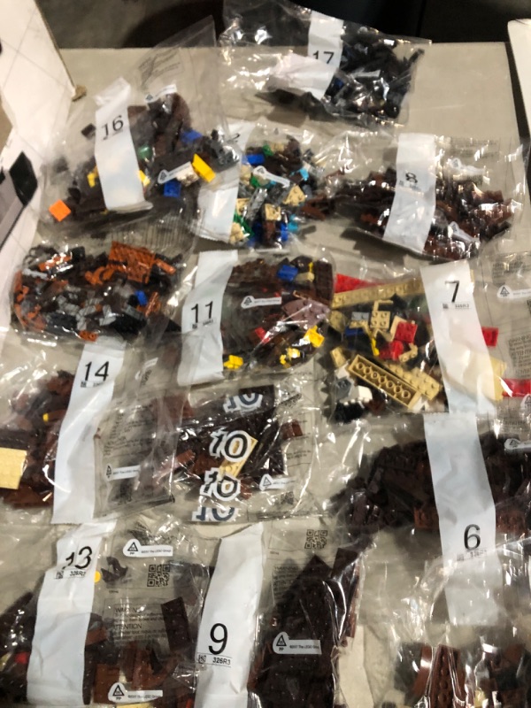 Photo 3 of * miscellaneous lego pieces see all images *