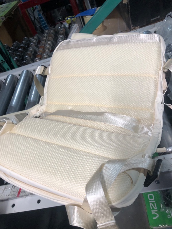 Photo 4 of  *Sim to stock* beige/white Backpack