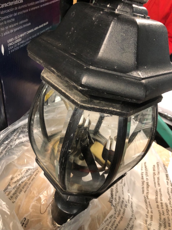 Photo 1 of ****USED***
****STOCK PHOTO AS REF****
Harbor Breeze Solar Lamp 17.32-in H Black Solar LED Pier-mounted Light
