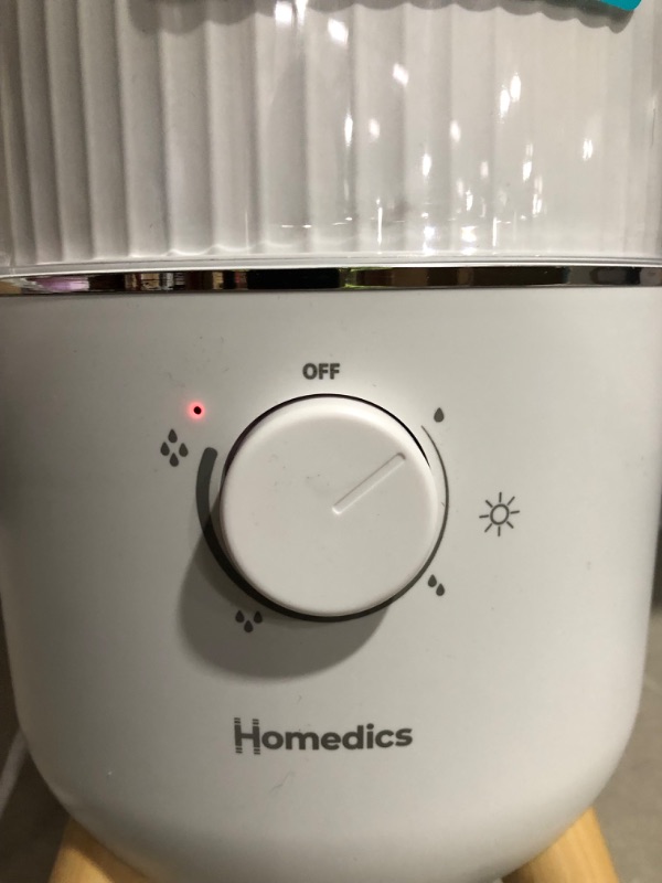 Photo 4 of **DAMAGE** **POWERS ON** **SEE CLERK NOTES** Homedics Ultrasonic Humidifier