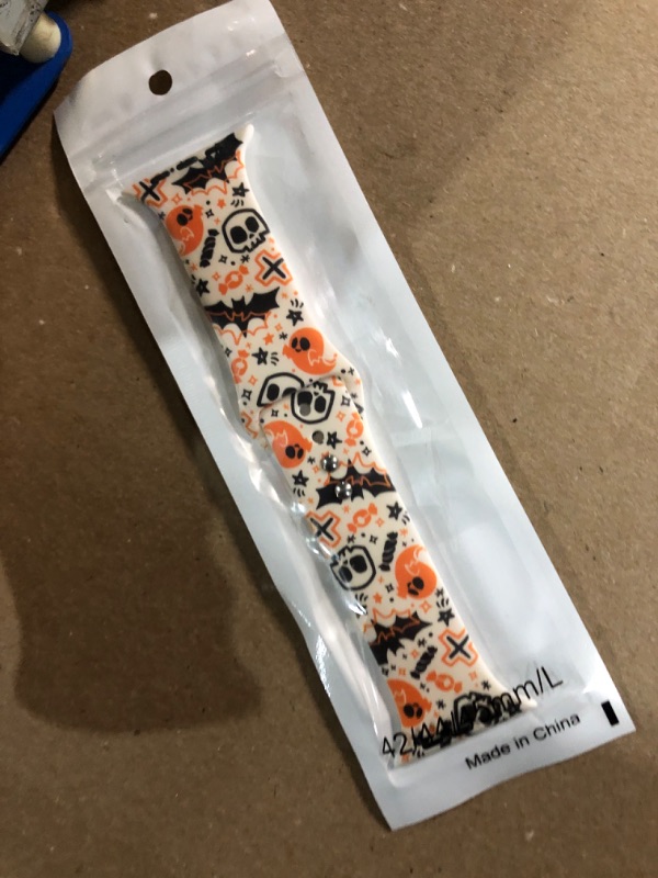 Photo 1 of 
Halloween watch band