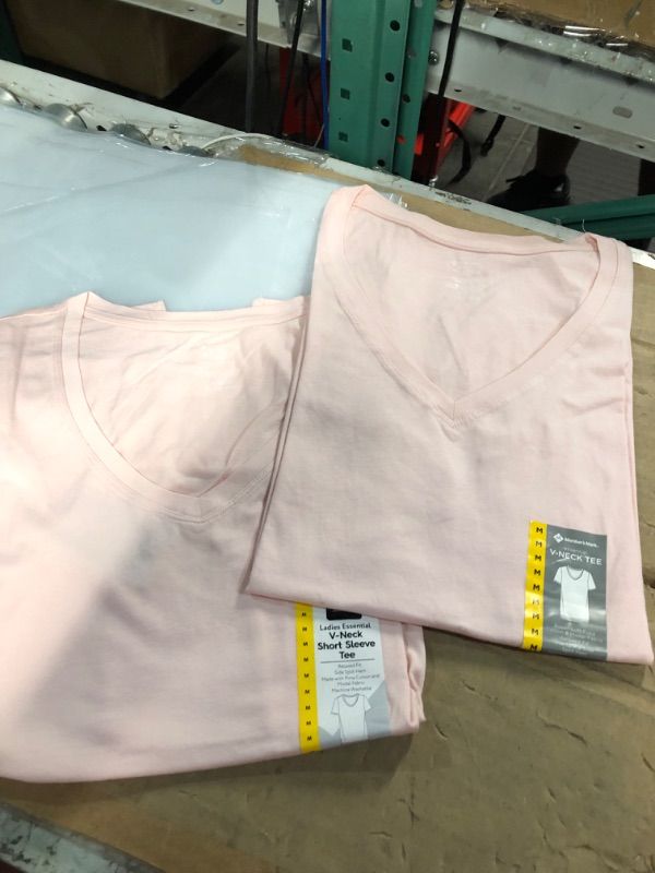 Photo 1 of Member's Mark Ladies Short Sleeve V-Neck Tee
2 pack medium