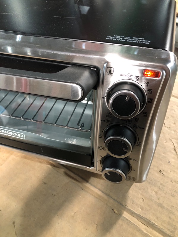 Photo 4 of [READ NOTES]
Black+Decker 4-Slice Toaster Oven, TO1303SB, 14.5 x 8.8 x 10.8 inches 7.5 pounds, Stainless Steel/Black