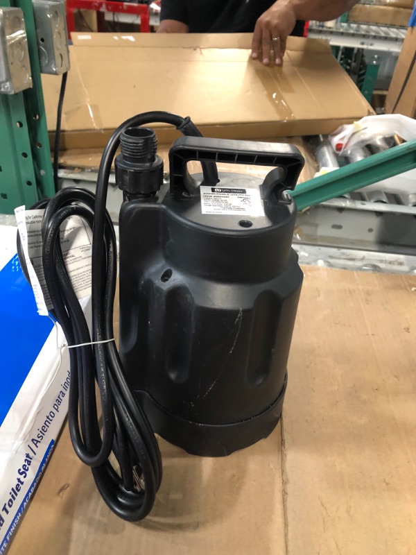 Photo 3 of 
Utilitech 1/3-HP 115-Volt Thermoplastic Submersible Utility Pump
