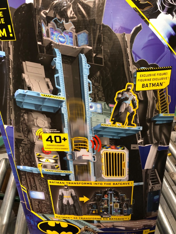 Photo 4 of * used item * incomplete * see all images *
DC Comics Batman, Bat-Tech Batcave, Giant Transforming Playset with Exclusive 4” Batman Figure 