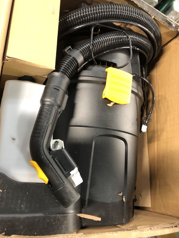 Photo 3 of ***NOT FUNCTIONAL - FOR PARTS ONLY - NONREFUNDABLE - SEE COMMENTS***
Vacmaster VK609PFR 0201 6 Gallon 5.5 Peak HP 3-in-1 Wet/Dry/Upholstery Shampoo Vacuum