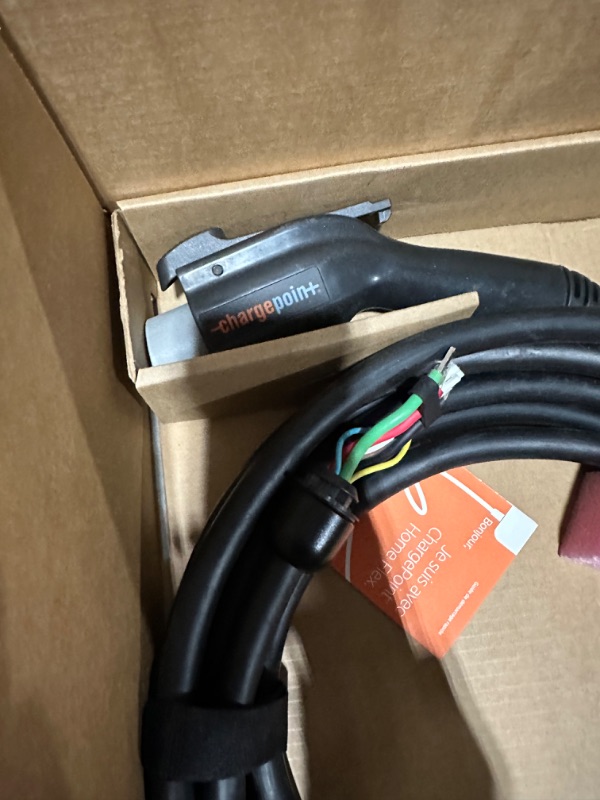 Photo 8 of *PARTS ONLY*NON FUNCTIONAL*DAMAGE
ChargePoint Home Flex Electric Vehicle (EV) Charger