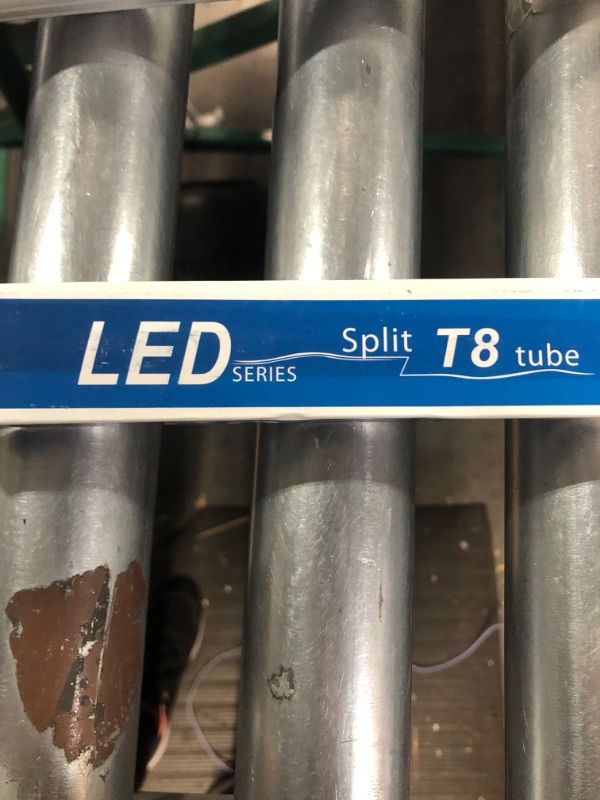 Photo 3 of  4FT T8 LED Light Bulb 40W (100W Fluorescent Equivalent) 