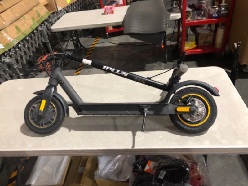 Photo 3 of ***NOT FUNCTIONAL - FOR PARTS ONLY - NONREFUNDABLE - SEE COMMENTS***
1PLUS Electric Scooter 10" Solid Tires 500W Motor 19 Mph Speed Commuter E Scooter