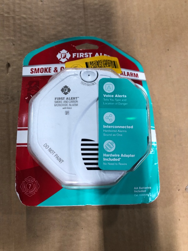 Photo 2 of First Alert BRK 250648 Combination Smoke Carbon Monoxide Photoelectric Alarm