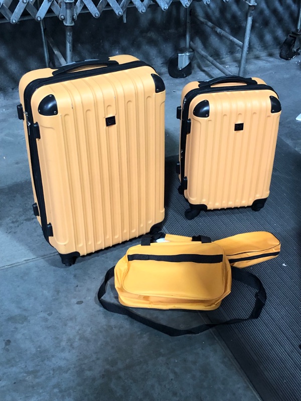 Photo 2 of ***DAMAGED - DIRTY - SEE COMMENTS***
Travelers Club Midtown Hardside Luggage Travel, Butterscotch, 4-Piece Set