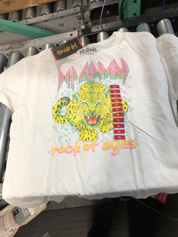 Photo 1 of DEF LEPPARD WOMENS T SHIRT, XL