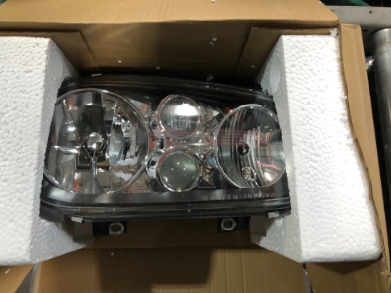 Photo 4 of DNA MOTORING Pair of Black/CLear Lens Headlights Compatible 