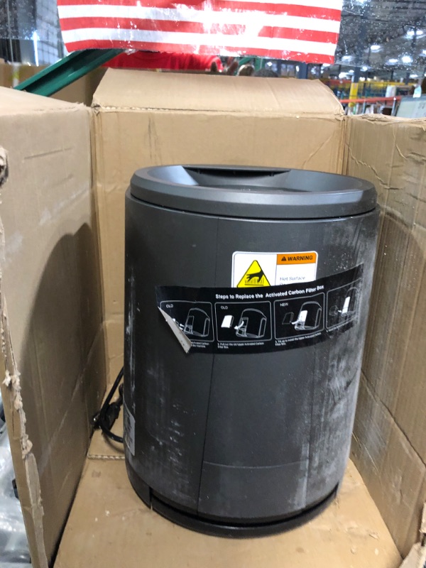 Photo 2 of NIVIOP Electric Composter for Kitchen,2.5L Smart Kitchen Waste Composter