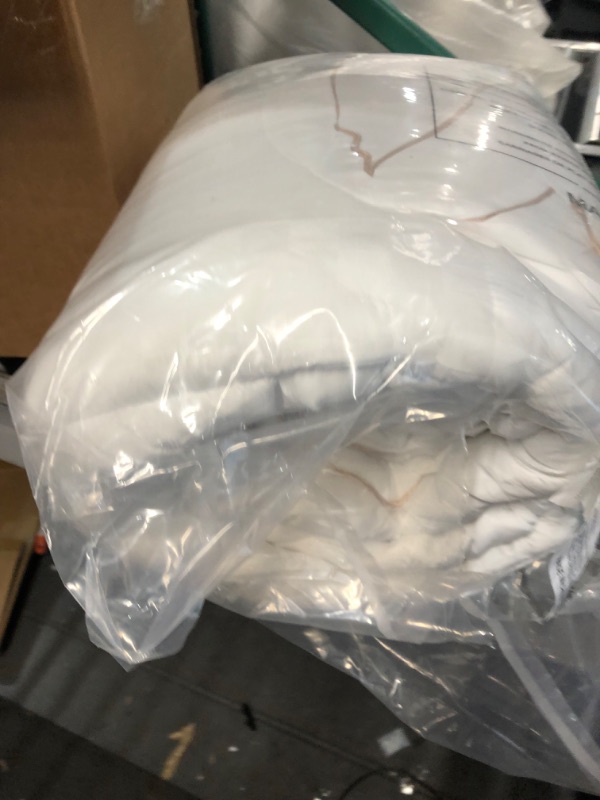 Photo 1 of APSMILE Lightweight California King Size Goose Feathers Down Comforter Duvet Insert