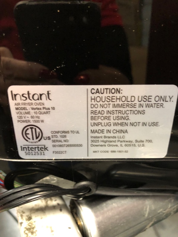 Photo 2 of *HANDLE BROKEN BUT TURNS ON* Instant Vortex Plus Air Fryer Oven 7 in 1 with Rotisserie, with 6-Piece Pyrex Littles Cookware