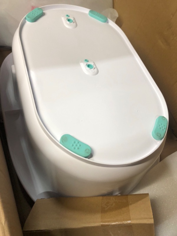 Photo 4 of 4-in-1 Grow-with-Me Bath Tub by Frida Baby Transforms Infant Bathtub to Toddler Bath Seat with Backrest for Assisted Sitting in Tub