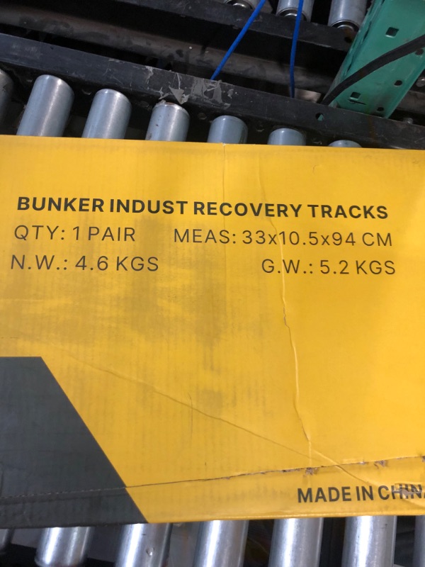 Photo 3 of BUNKER INDUST Off Road Traction Boards, Pair Recovery Tracks Traction Mat for 4x4 Truck 