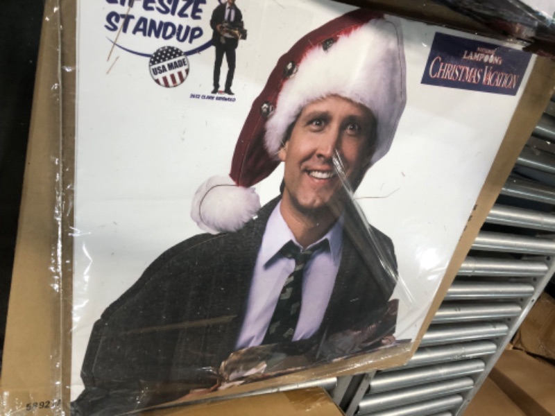 Photo 1 of * damaged * see all images *
Cardboard People Clark Griswold Life Size Cardboard Cutout Standup - National Lampoon's Christmas Vacation