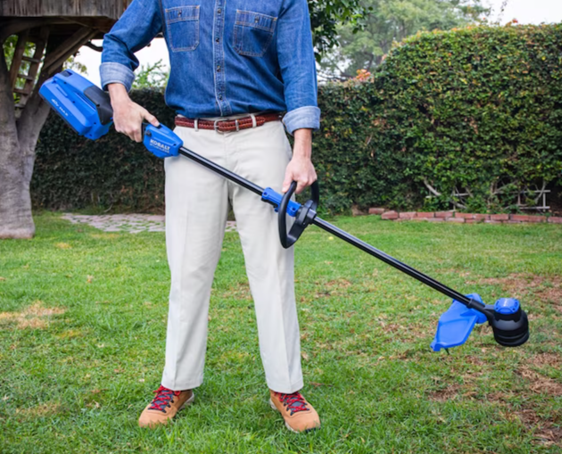 Photo 1 of **BATTERY AND CHARGER ARE NOT INCLUDED**
Kobalt Gen4 40-volt 15-in Straight Battery String Trimmer 4 Ah