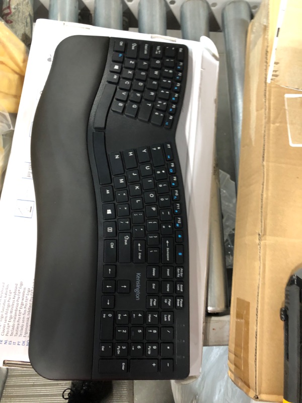 Photo 4 of Pro Fit Ergo K75401US Wireless Keyboard