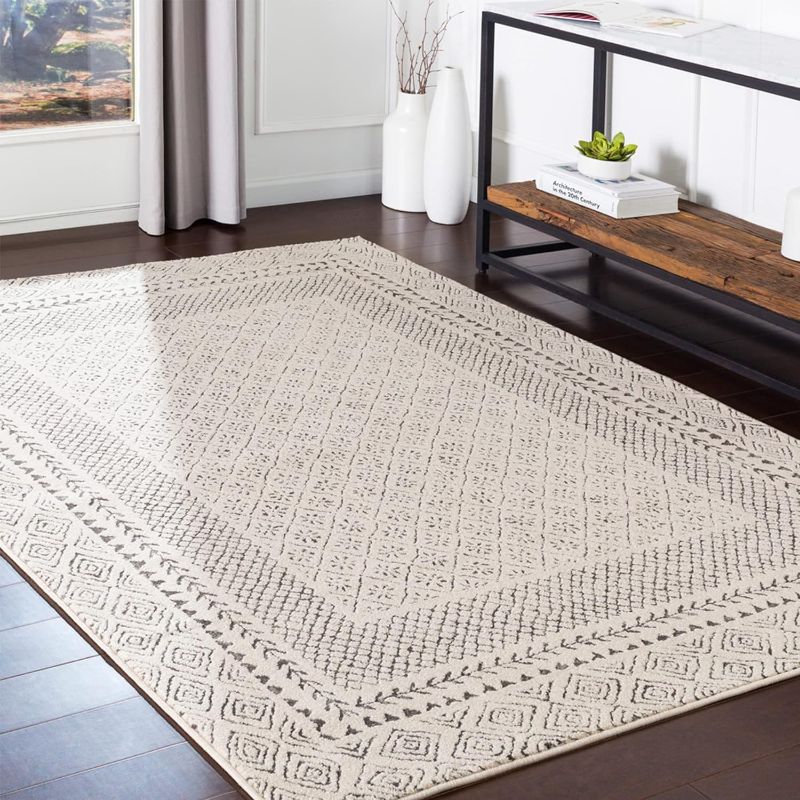 Photo 1 of  5 x 8 Beige Indoor Border Farmhouse/Cottage Area Rug