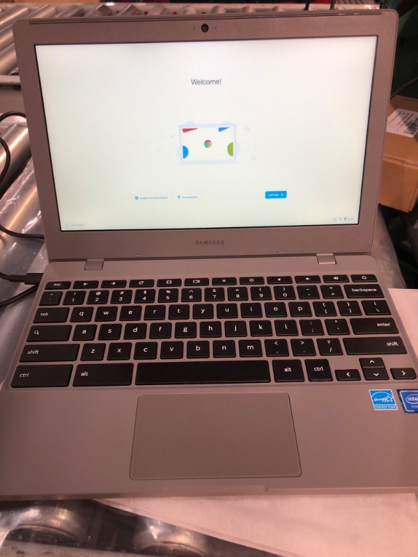 Photo 6 of **SEE NOTES ABOUT CHARGER*** Samsung Chromebook 4 Chrome OS 11.6" HD Intel Celeron Processor N4000 4GB RAM 32GB eMMC Gigabit Wi-Fi - XE310XBA-K01US