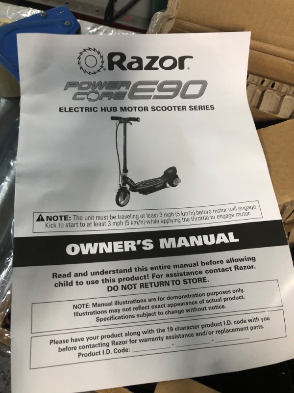 Photo 2 of *SEE NOTES* Razor Power Core E90 Electric Scooter - Hub Motor, Up to 10 mph and 80 min Ride Time, for Kids 8 and Up Green Standard Packaging