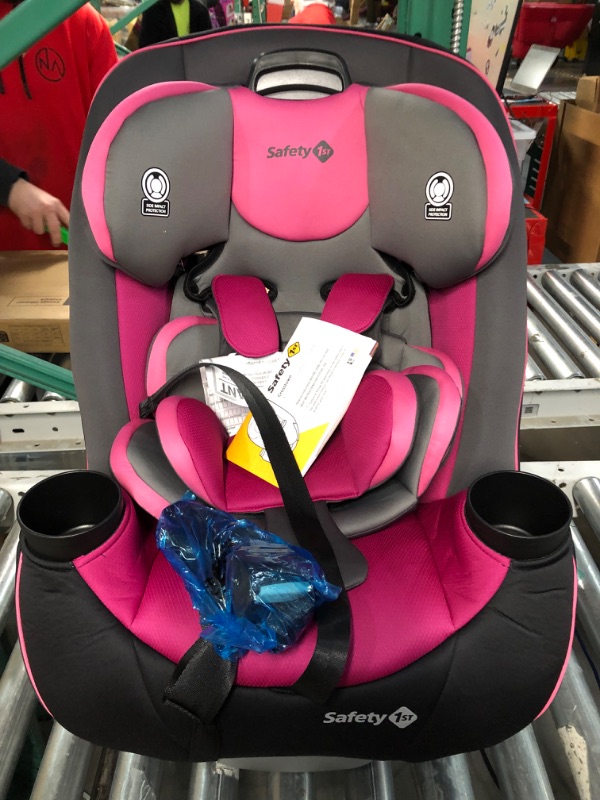 Photo 2 of **USED BUT APPEARS NEW**  Safety 1st Crosstown All-in-One Convertible Car Seat, Rear-Facing 5-40 pounds, Forward-Facing 22-65 pounds, and Belt-Positioning Booster 40-100 pounds, Tickled Pink