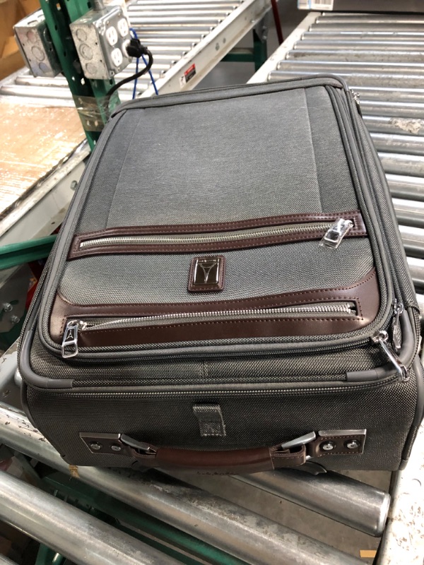 Photo 4 of * see notes *
Travelpro Platinum Elite Softside Expandable Carry on Luggage