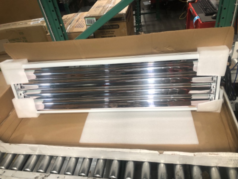 Photo 3 of **USED BUT APPEARS NEW**  VIVOSUN T5 Grow Lights 4 ft., 216W(4 X 54W), T5 Light Fixture Bulbs, 6500K HO Fluorescent Tubes, High-Output T5 Bulbs for Indoor Plants, UL Listed, 4 Bulbs, 8 ft. Power Cord, 2 Hanging Cables 4ft 4Tubes