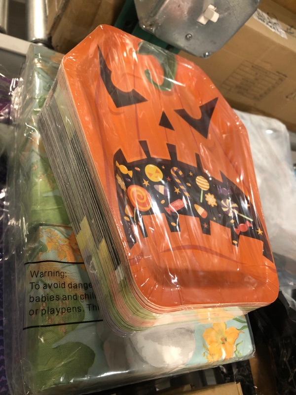 Photo 1 of **NON REFUNDABLE** Bundle of Halloween plates & Fall themed napkins