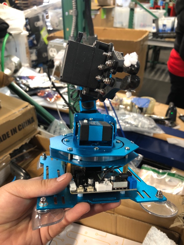 Photo 3 of HIWONDER ArmPi FPV Robot Arm Kit Raspberry Pi 6DOF AI Vision Programming Robot ROS Open Source for Adults (Standard Kit)