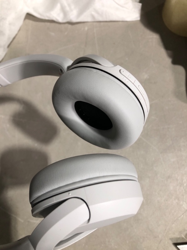 Photo 4 of Sony WH-CH520 Wireless Headphones Bluetooth On-Ear Headset with Microphone, White