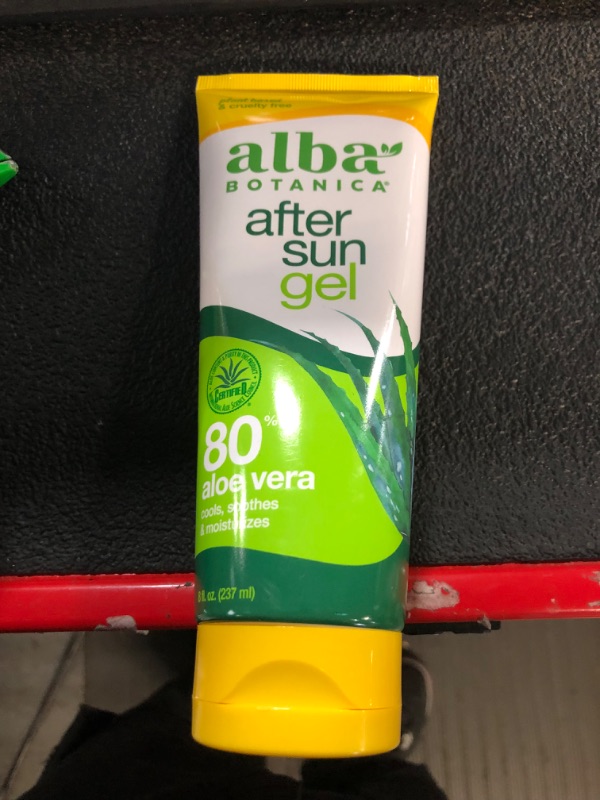 Photo 1 of Alba Botanica Gel Aloe Vera After Sun 8