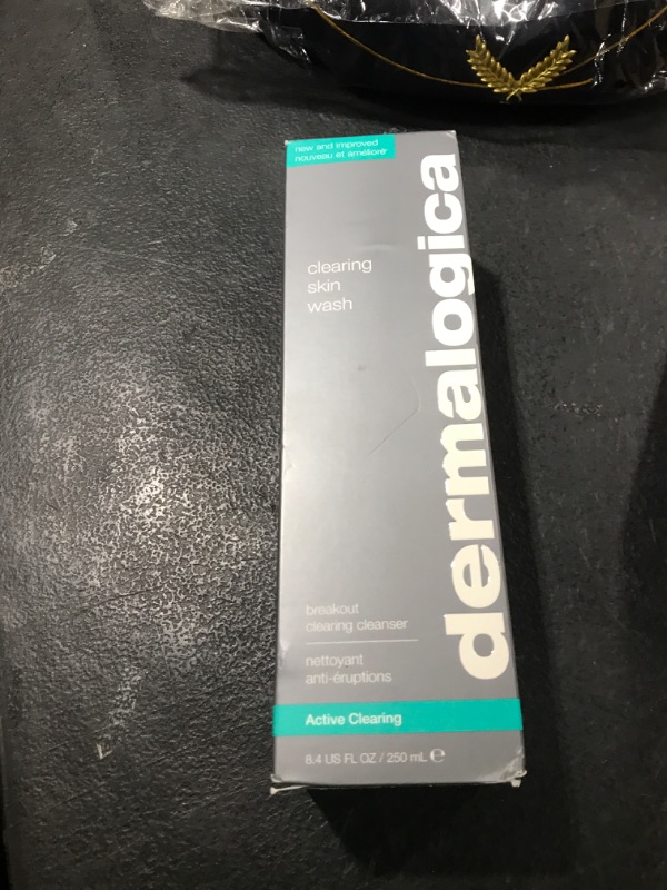 Photo 2 of Dermalogica Clearing Skin Wash - Anti-Aging Acne Face Wash - Natural Breakout Clearing Foam with Salicylic Acid and Tea Tree Oil 8.4 Fl Oz (Pack of 1)