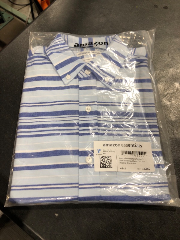 Photo 2 of Amazon Essentials Men's Regular-Fit Short-Sleeve Pocket Oxford Shirt X-Small Blue Horizontal Stripe