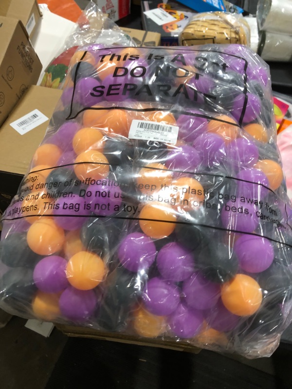 Photo 1 of 100pcs toy balls 