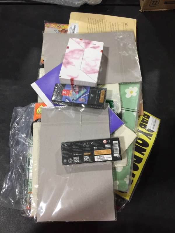 Photo 1 of Bag Lot - Lot of Items 