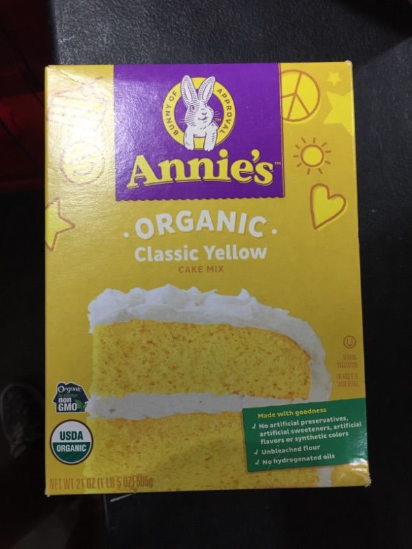 Photo 1 of Annie's Organic, Non-GMO Classic Yellow Cake Mix, 21 oz EXP: 11/30/2023