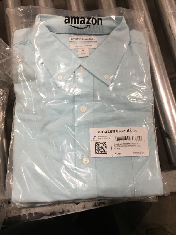 Photo 2 of Amazon Essentials Men's Regular-Fit Short-Sleeve Pocket Oxford Shirt X-Large Aqua Blue