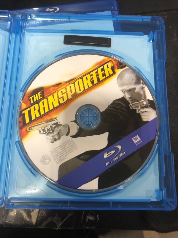 Photo 2 of The Transporter [Blu-ray]
