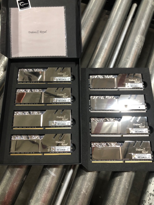 Photo 1 of G.SKILL Trident Z Royal Series (Intel XMP) DDR4 RAM 256GB (8x32GB) 3600MT/s CL18-22-22-42 1.35V Desktop Computer Memory UDIMM - Silver (F4-3600C18Q2-256GTRS)