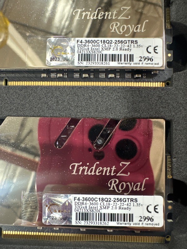Photo 1 of G.SKILL Trident Z Royal Series (Intel XMP) DDR4 RAM 256GB (8x32GB) 3600MT/s CL18-22-22-42 1.35V Desktop Computer Memory UDIMM - Silver (F4-3600C18Q2-256GTRS)